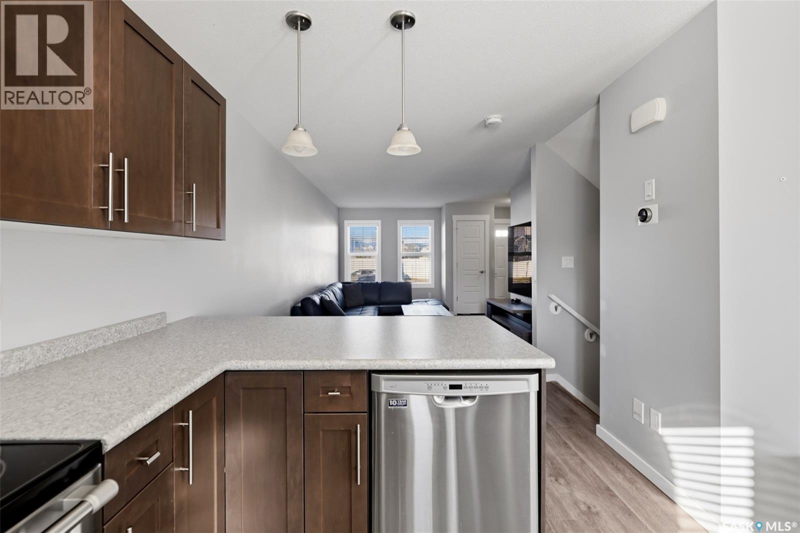 4725 Primrose Green Drive E Property Photo 9