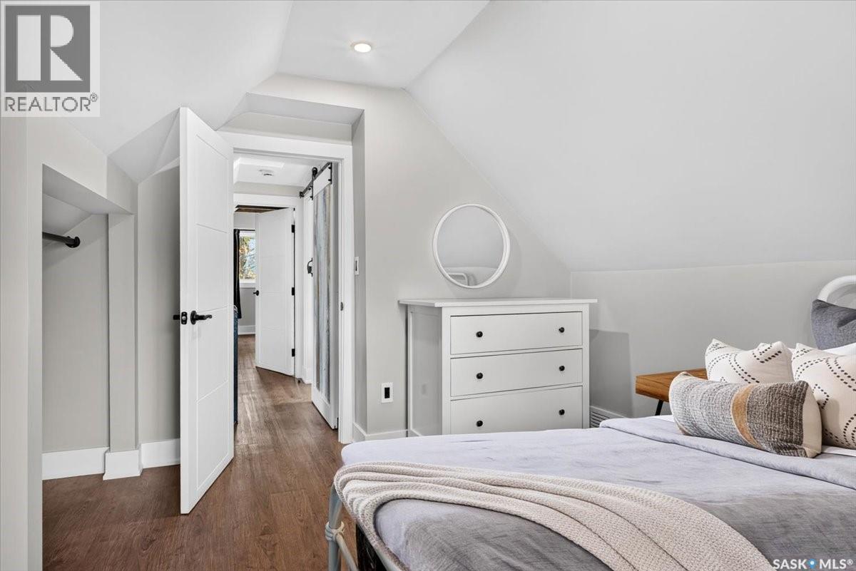2042 Argyle Street Property Photo 22