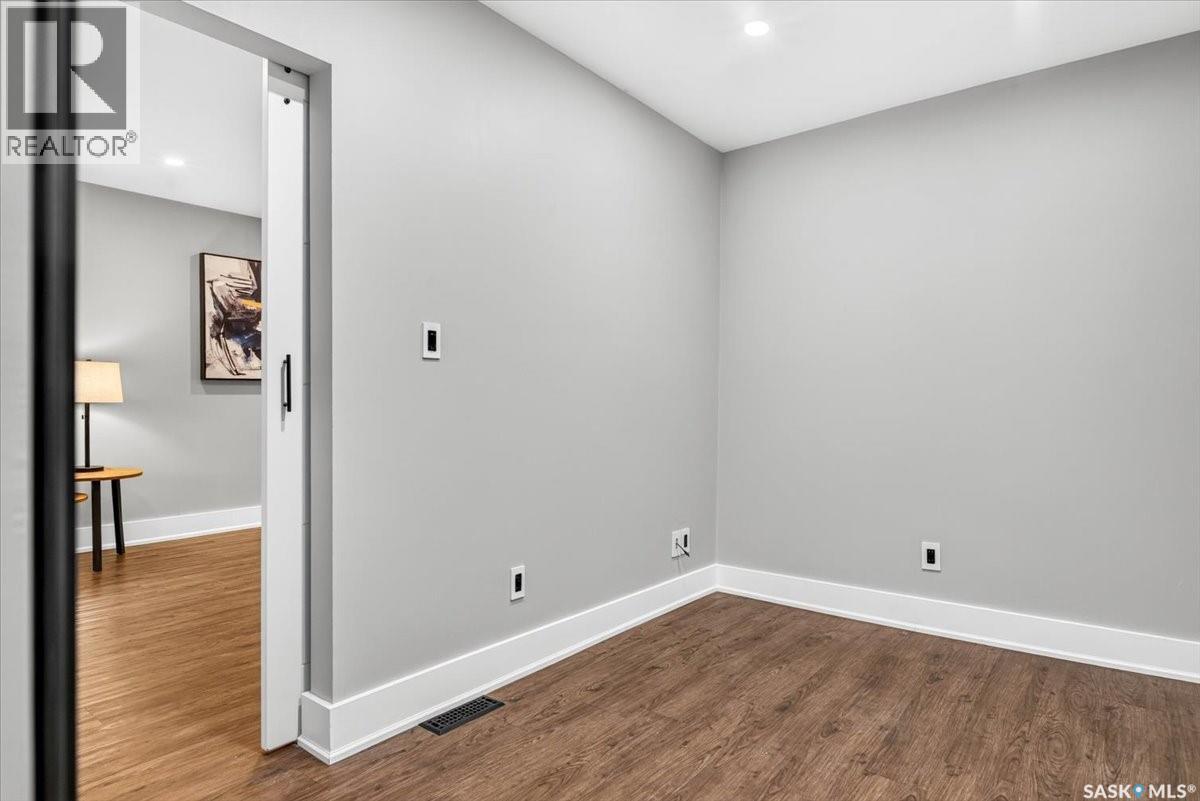 2042 Argyle Street Property Photo 23