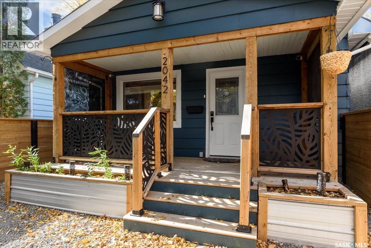 2042 Argyle Street Property Photo 29