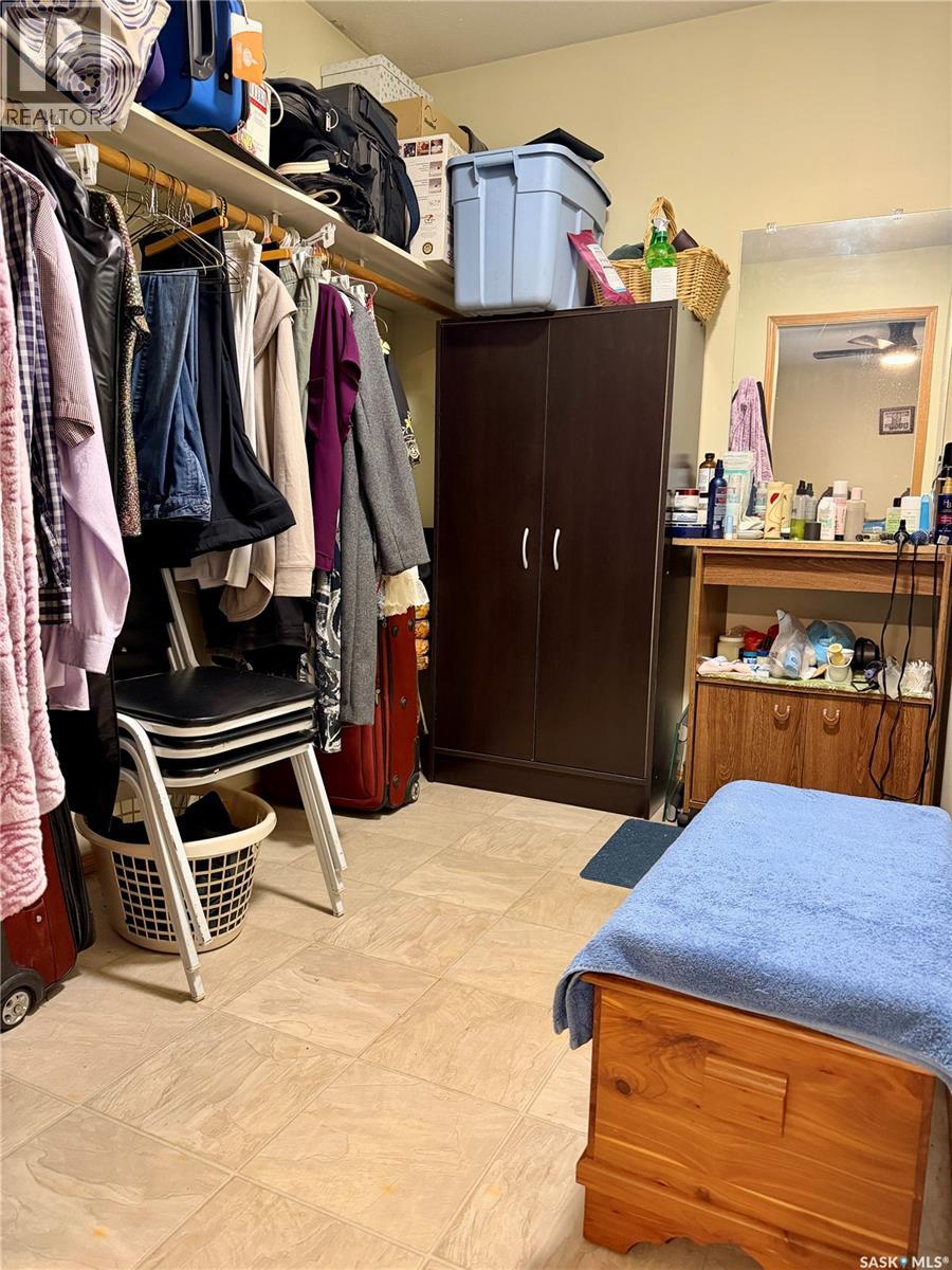 129 2nd Street W Property Photo 20
