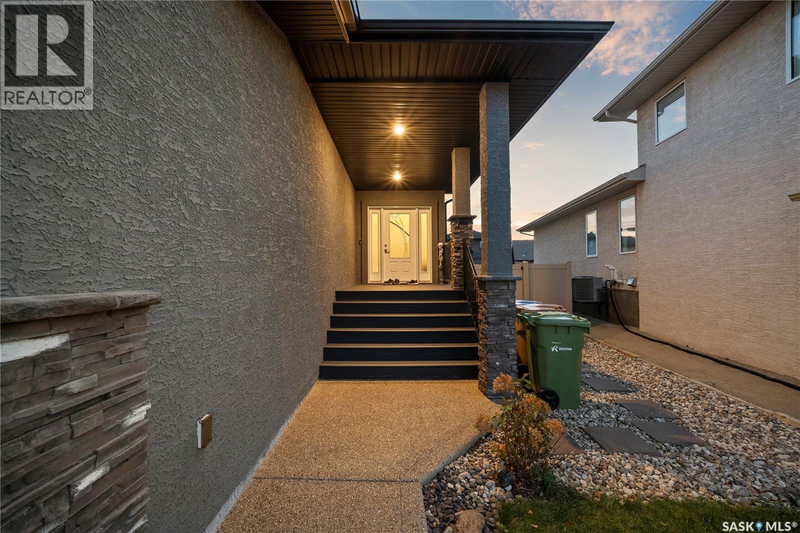 4221 Green Olive Way E Property Photo 2