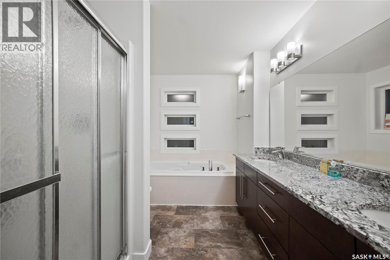 4221 Green Olive Way E Property Photo 15