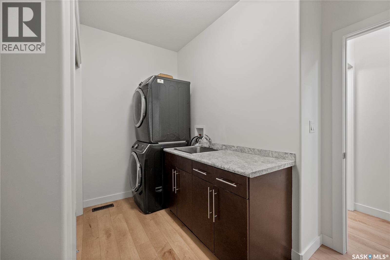 4221 Green Olive Way E Property Photo 28