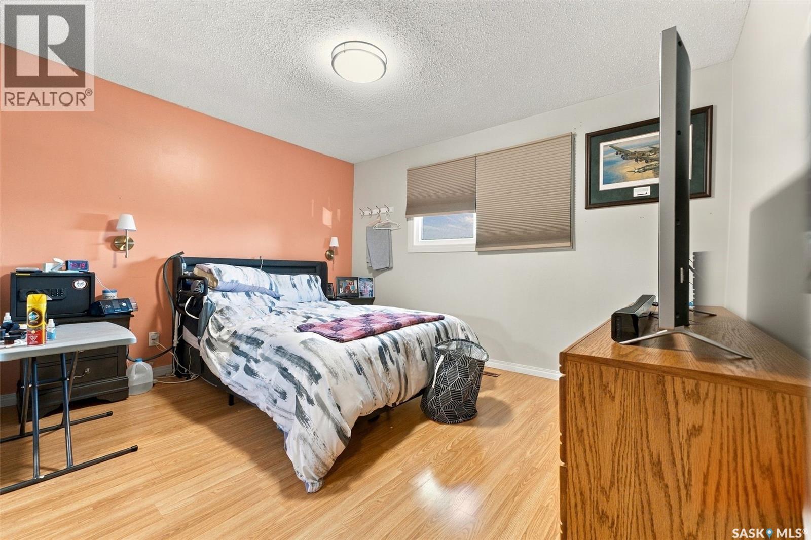 22 4th Avenue N Property Photo 17