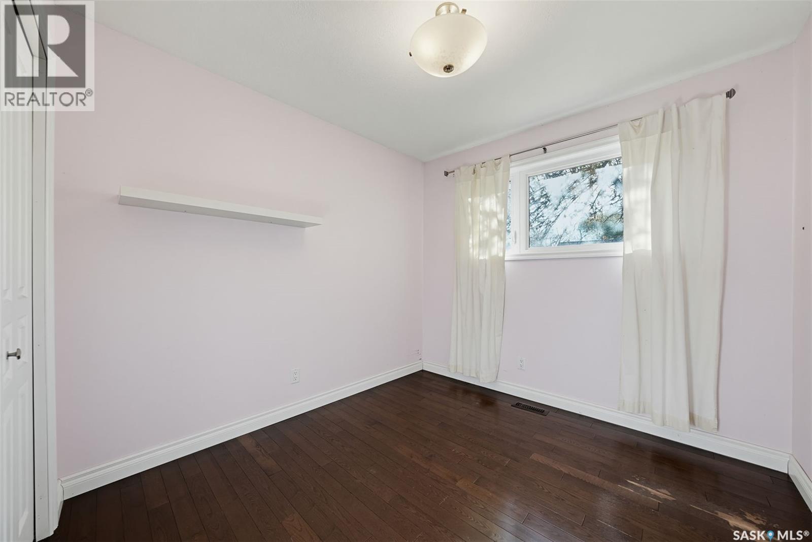 214 8th Avenue W Property Photo 12