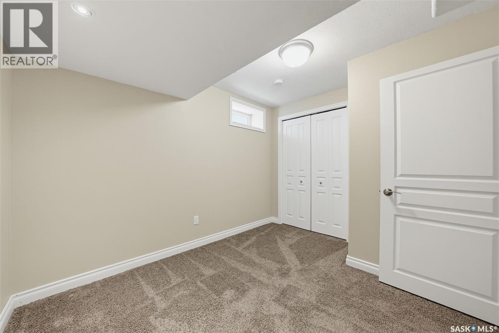 214 8th Avenue W Property Photo 17