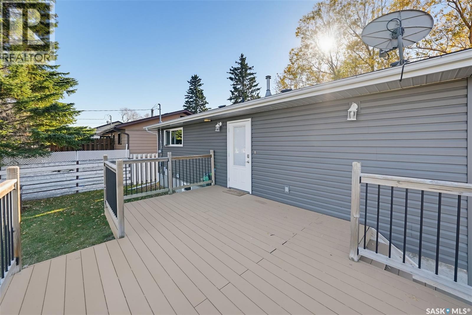 214 8th Avenue W Property Photo 21