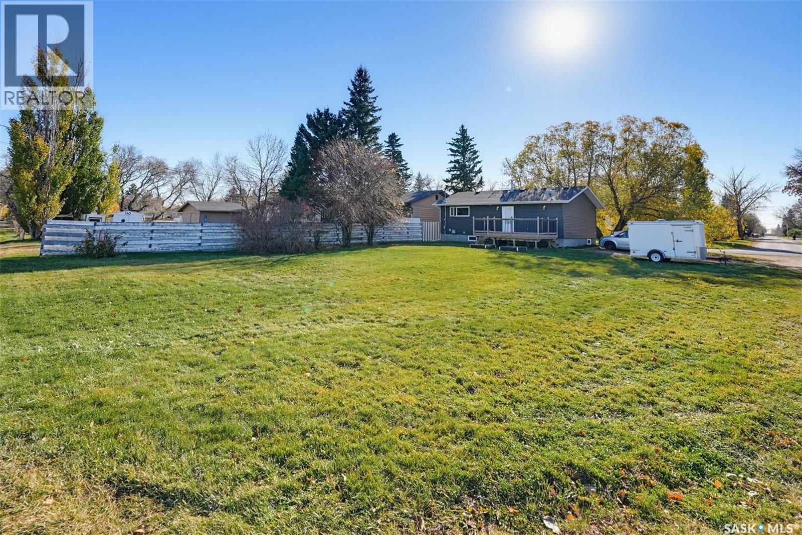 214 8th Avenue W Property Photo 28