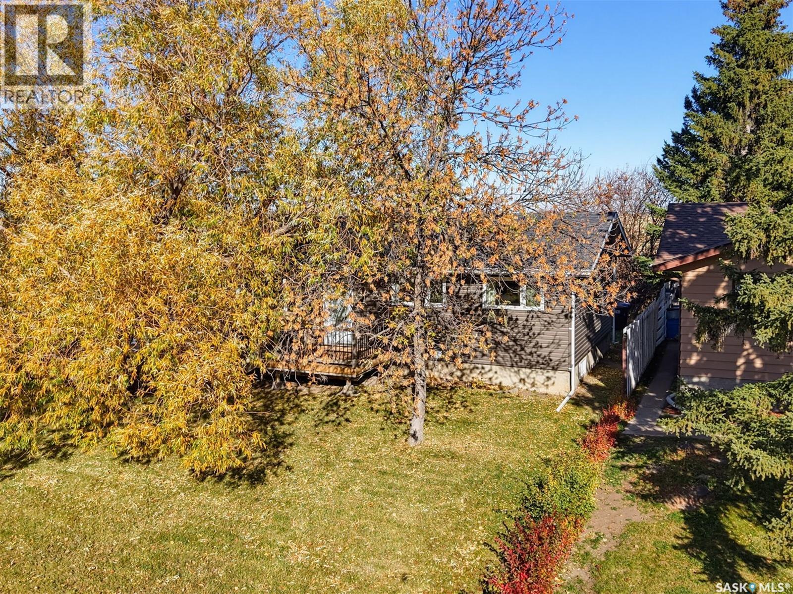 214 8th Avenue W Property Photo 29