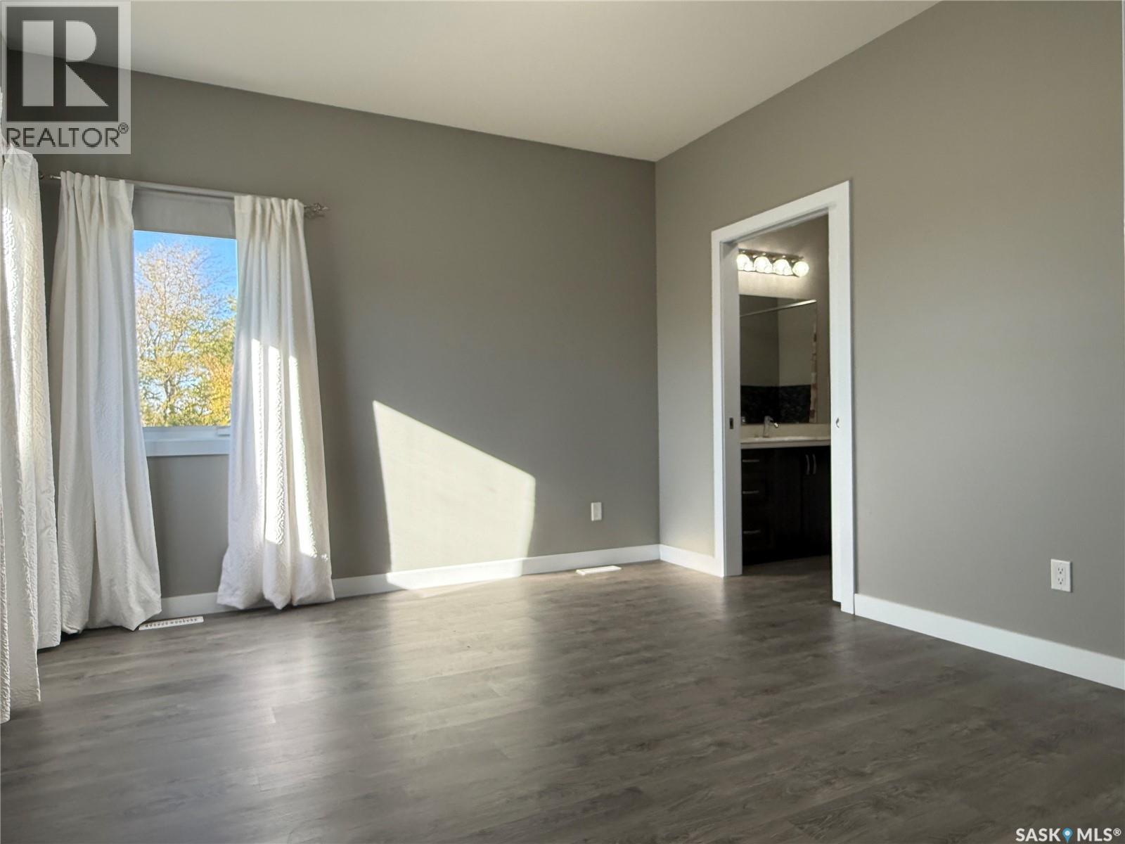 316 Queen Street Property Photo 14