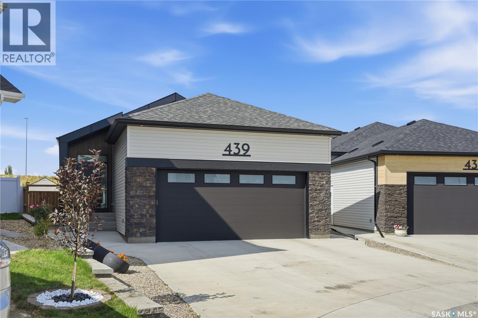 439 Doran Crescent Property Photo 1