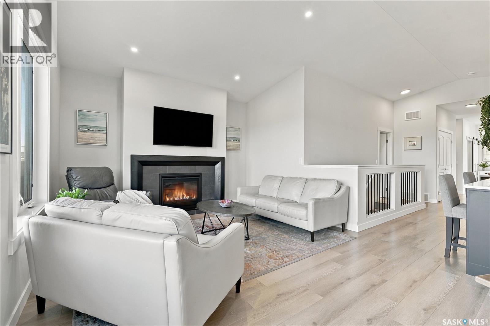 439 Doran Crescent Property Photo 10