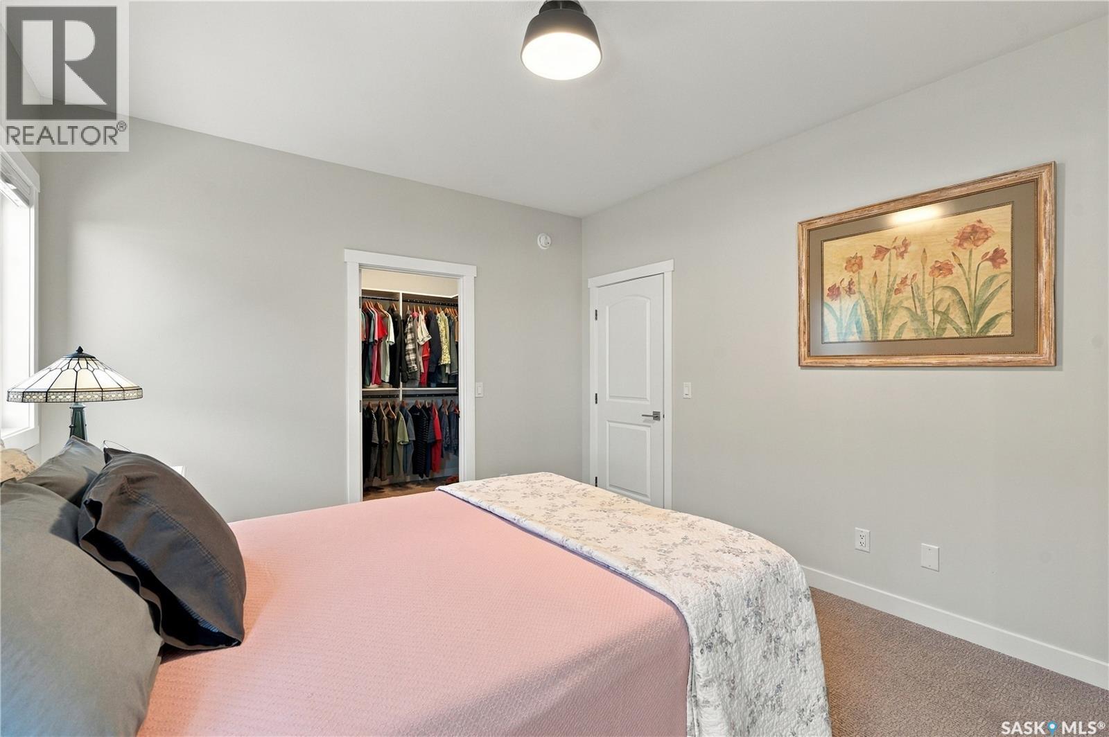 439 Doran Crescent Property Photo 14