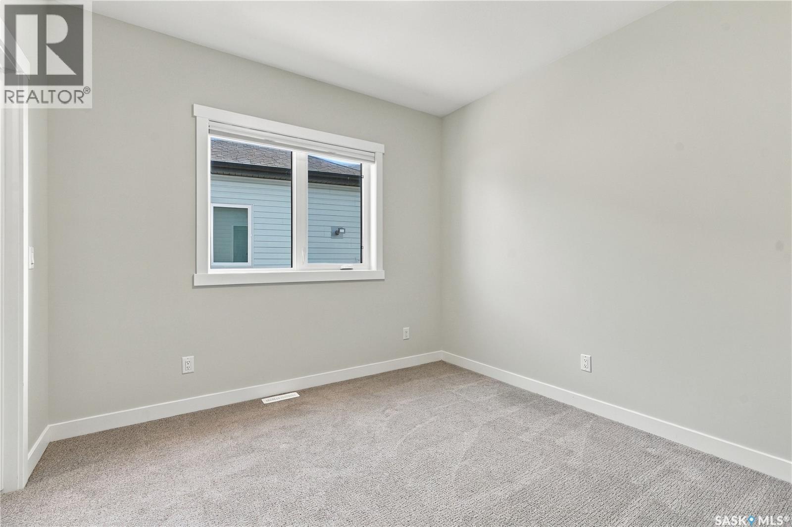 439 Doran Crescent Property Photo 18