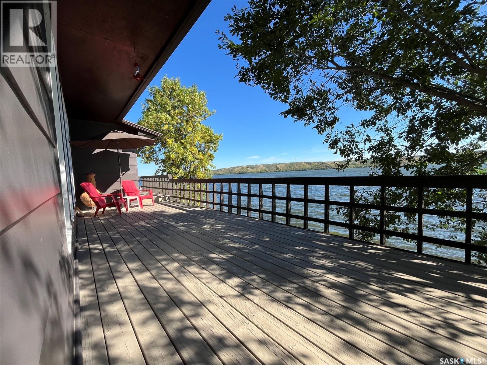 328 Pasqua Lake Road Property Photo 8