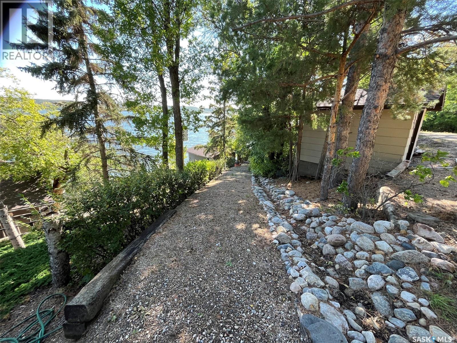 328 Pasqua Lake Road Property Photo 35