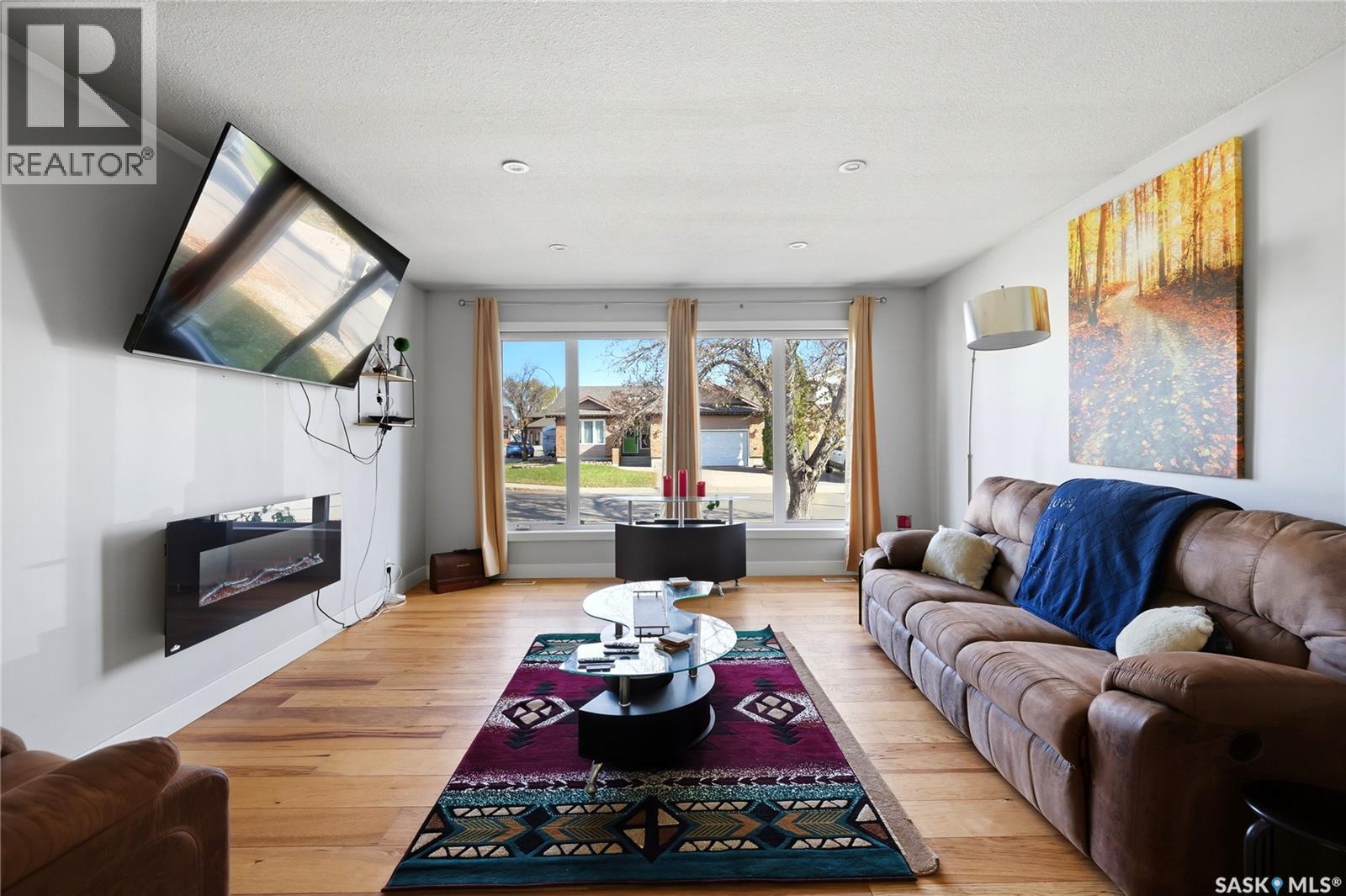 2258 Newis Bay E Property Photo 5