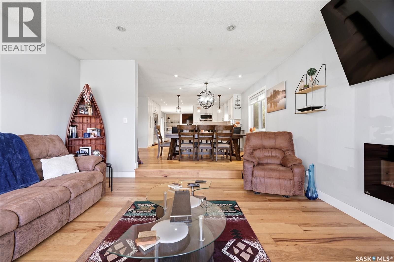 2258 Newis Bay E Property Photo 6