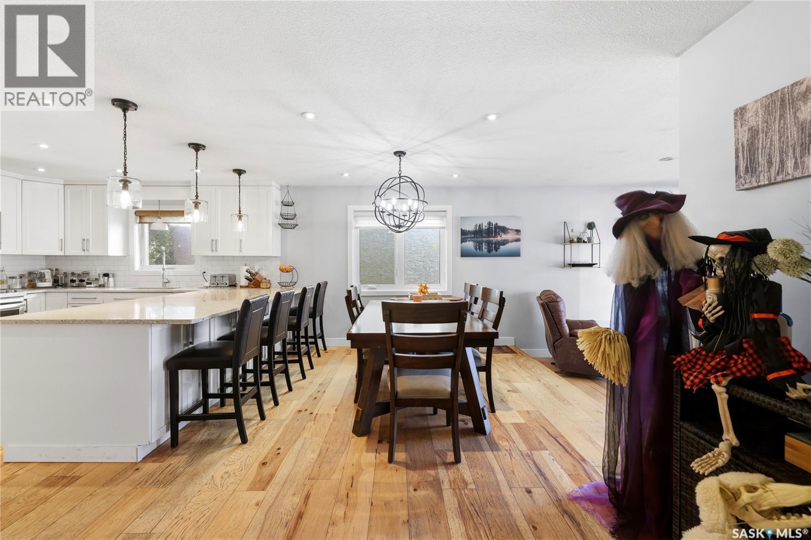 2258 Newis Bay E Property Photo 8