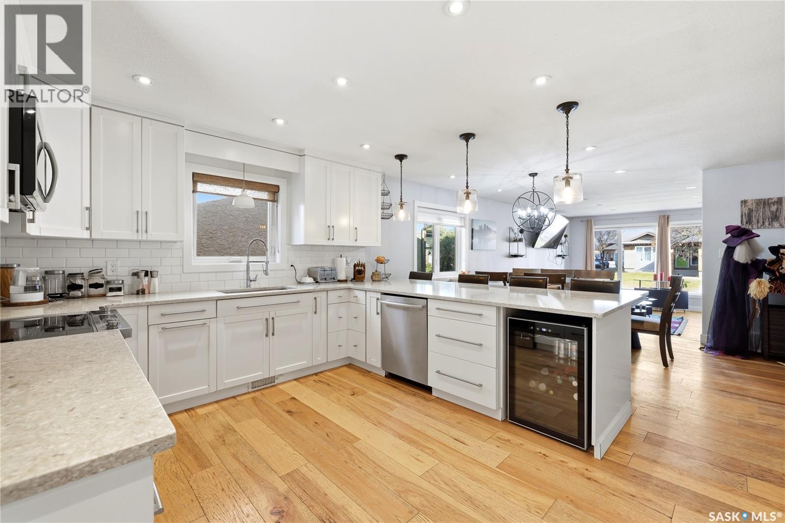 2258 Newis Bay E Property Photo 11