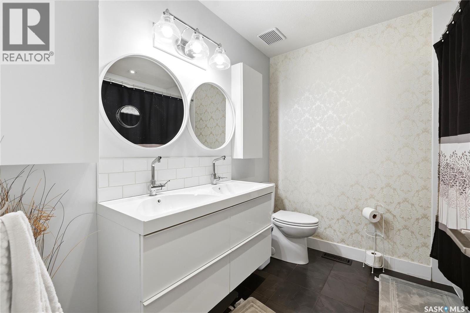 2258 Newis Bay E Property Photo 20