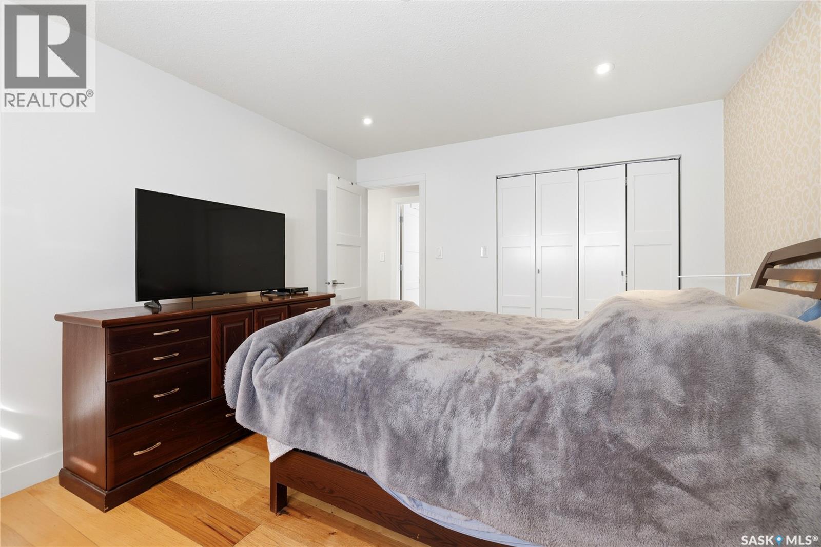 2258 Newis Bay E Property Photo 24