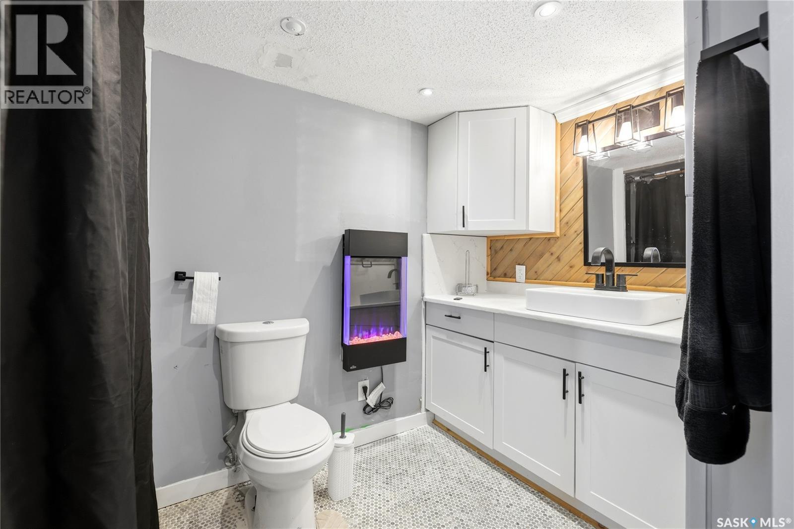 2258 Newis Bay E Property Photo 38