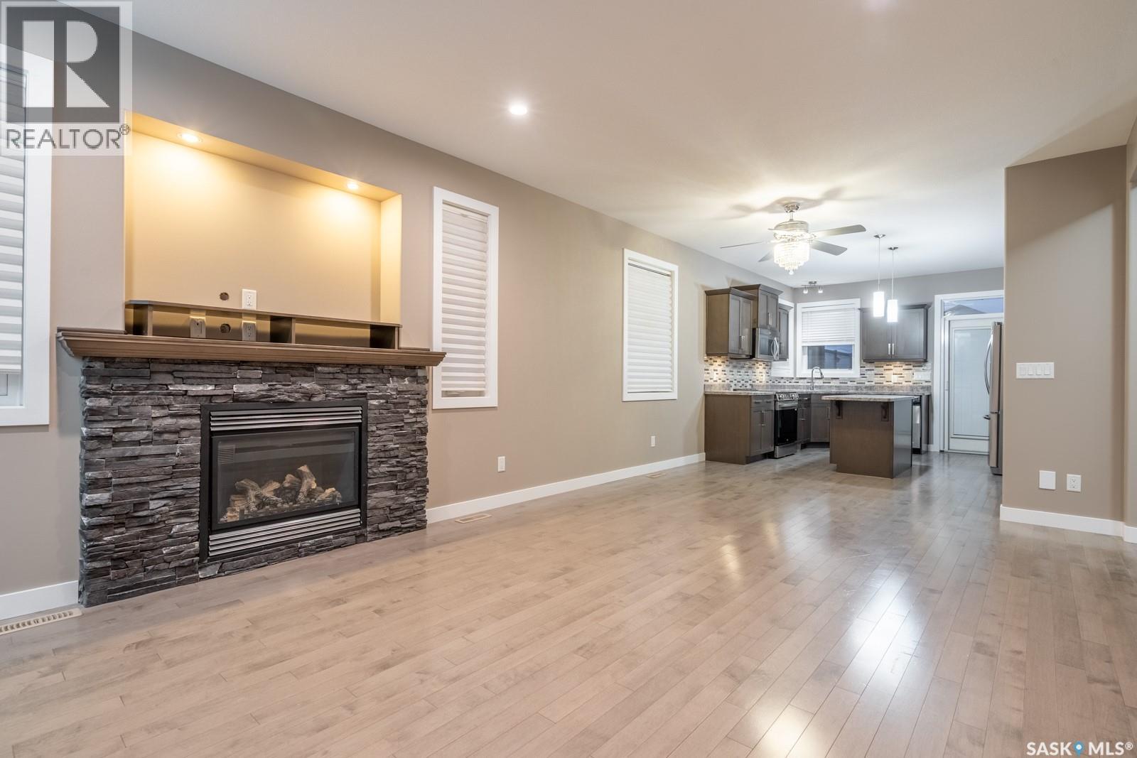 4209 Green Olive Way E Property Photo 5
