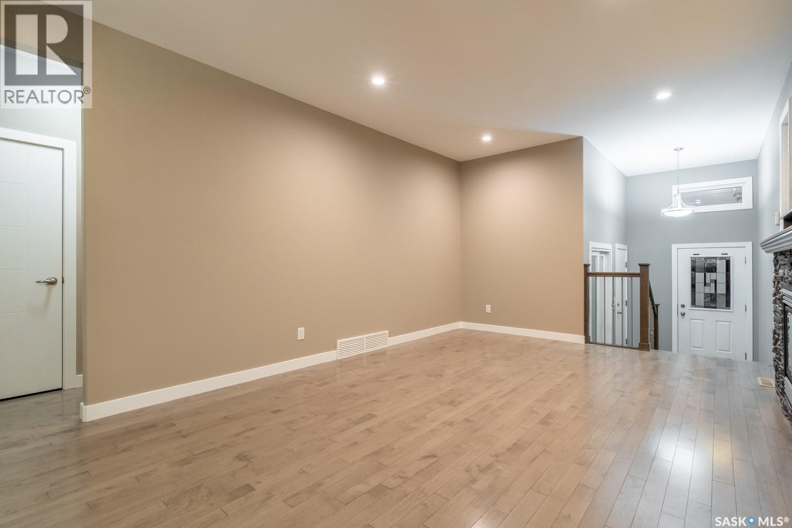 4209 Green Olive Way E Property Photo 6