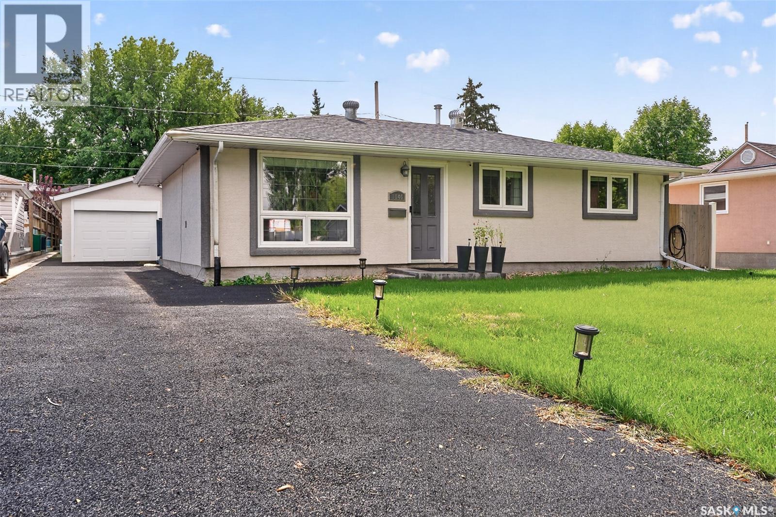 1146 Duffield Crescent Property Photo 1