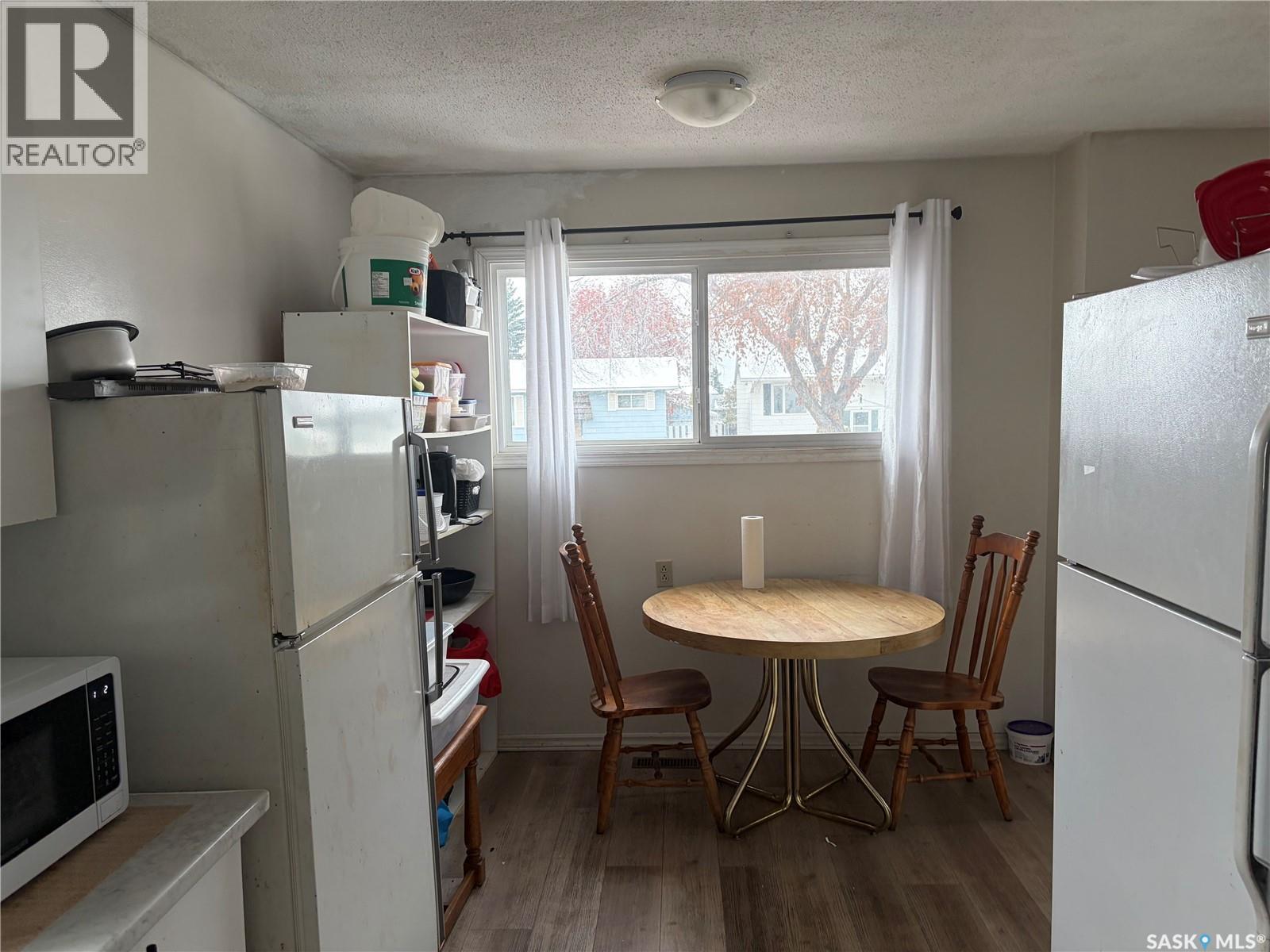 3751 - 3753 Fairlight Drive Property Photo 5