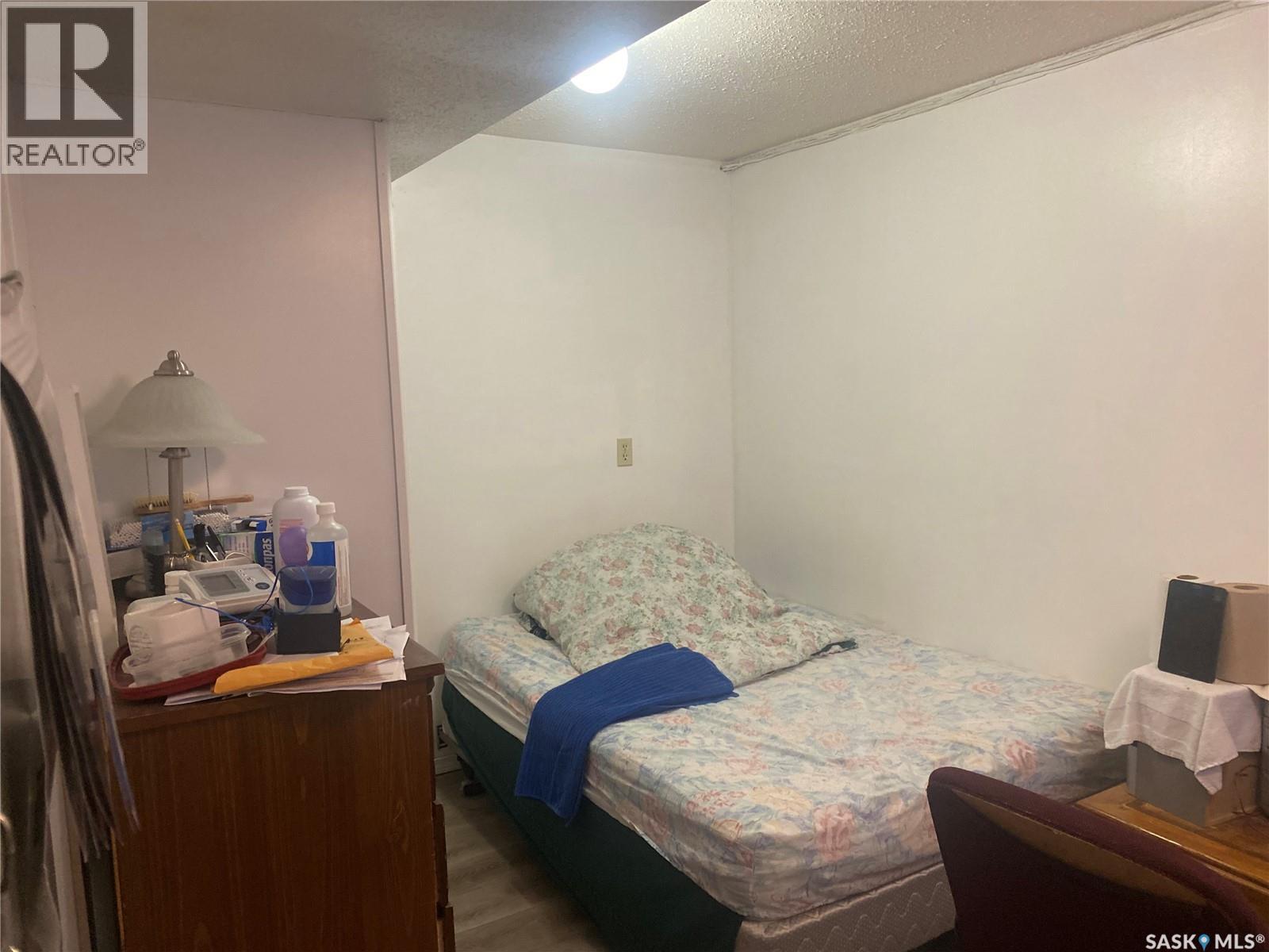 3751 - 3753 Fairlight Drive Property Photo 12