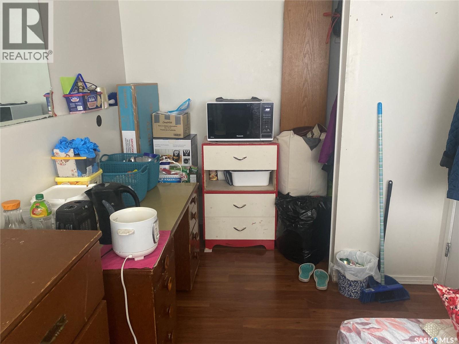 3751 - 3753 Fairlight Drive Property Photo 13