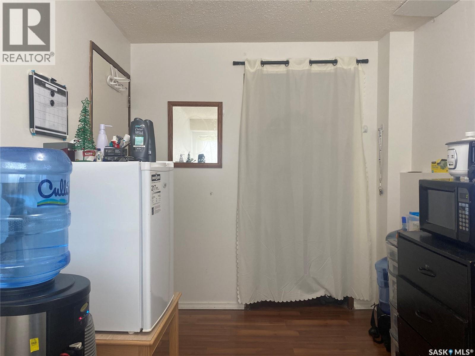 3751 - 3753 Fairlight Drive Property Photo 20