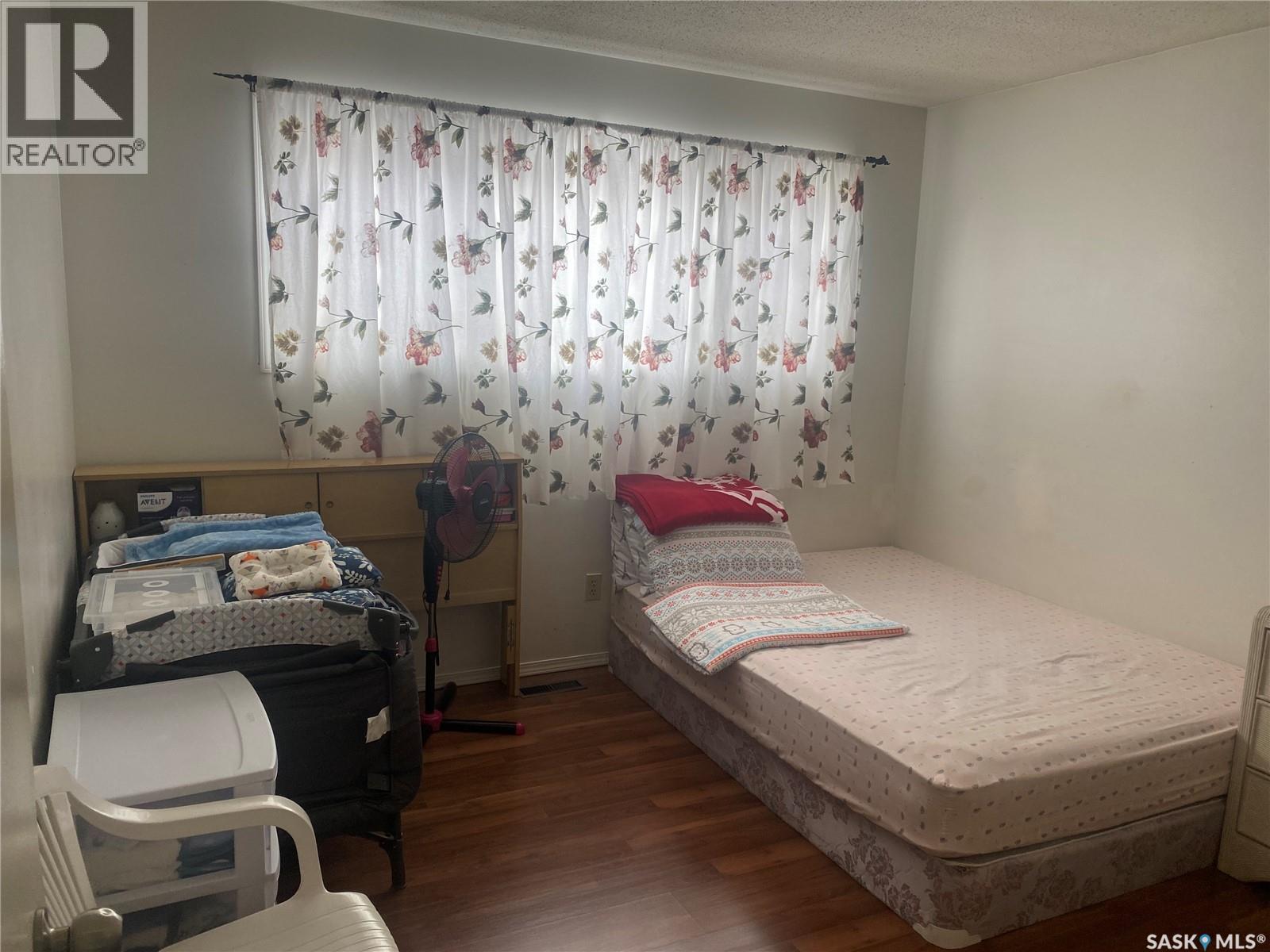 3751 - 3753 Fairlight Drive Property Photo 21
