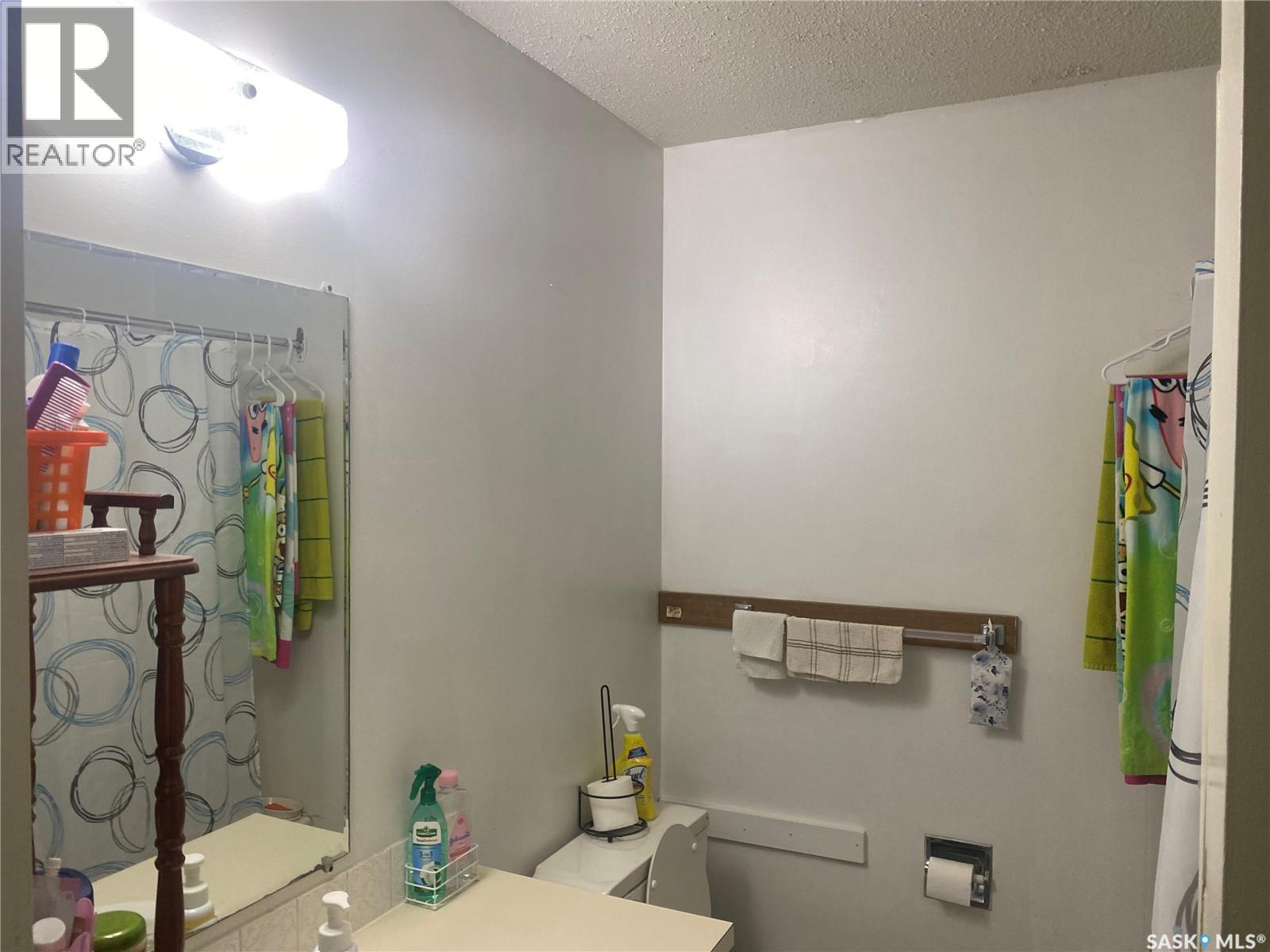 3751 - 3753 Fairlight Drive Property Photo 25