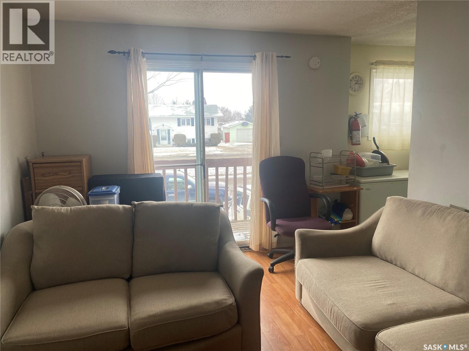3751 - 3753 Fairlight Drive Property Photo 28