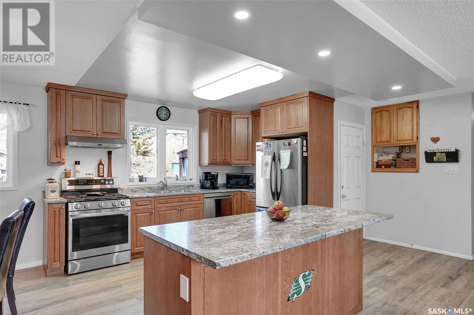 924 Iroquois Street W Property Photo 12