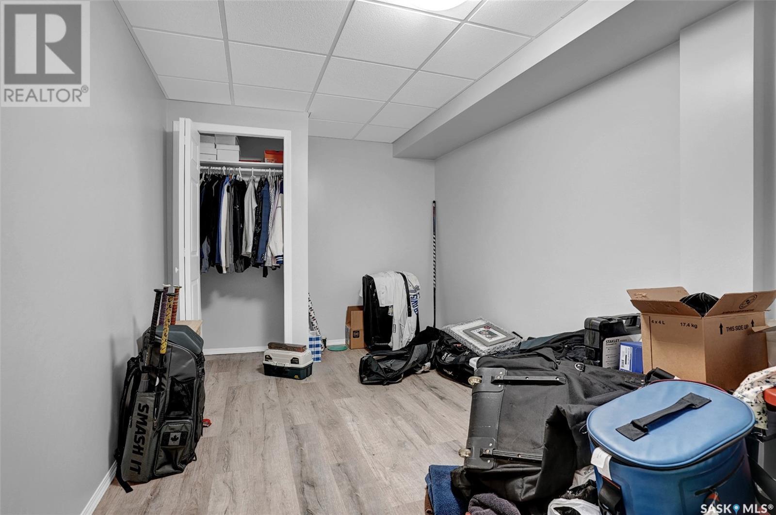 924 Iroquois Street W Property Photo 25