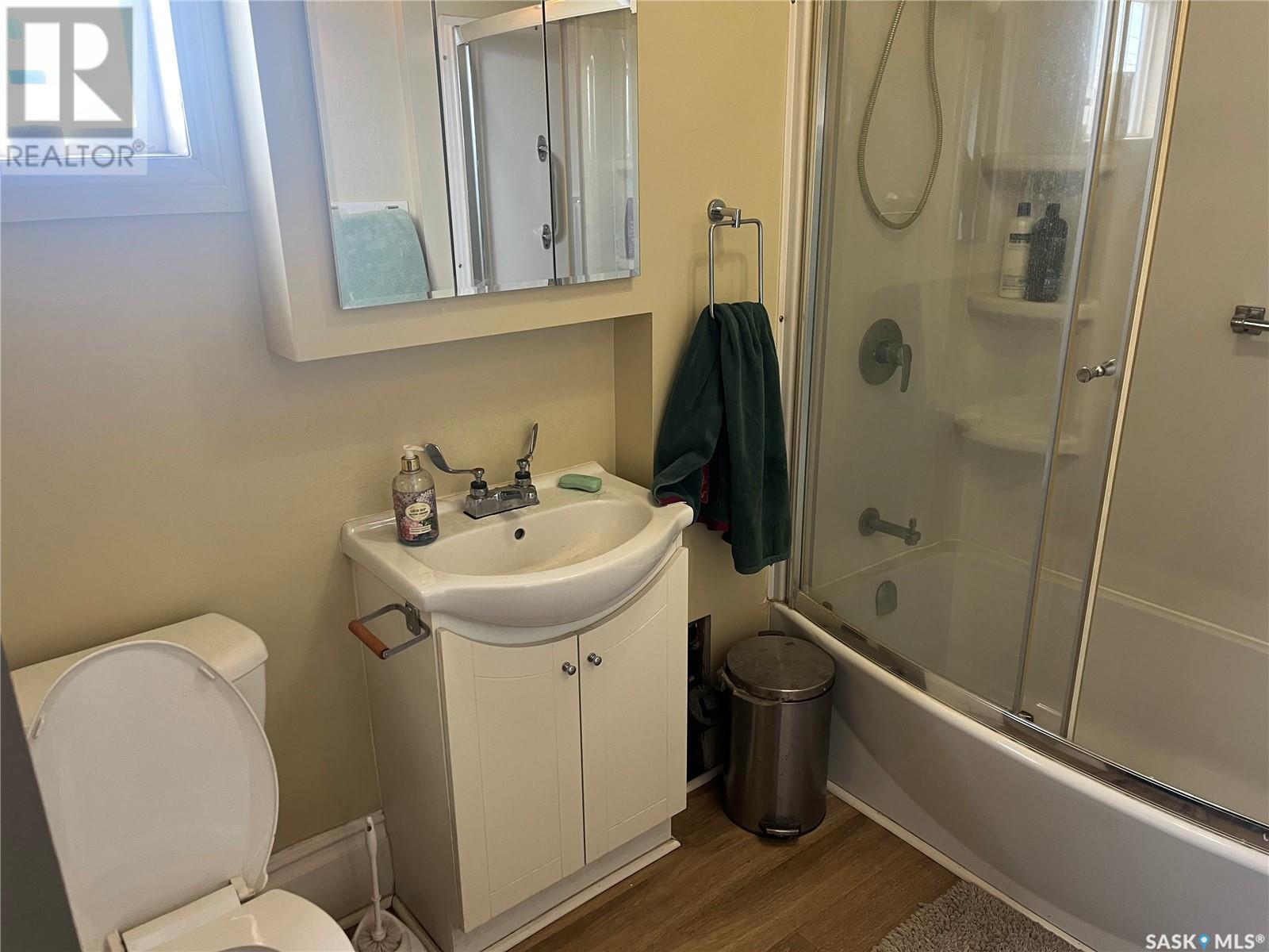 1713 John Street Property Photo 6