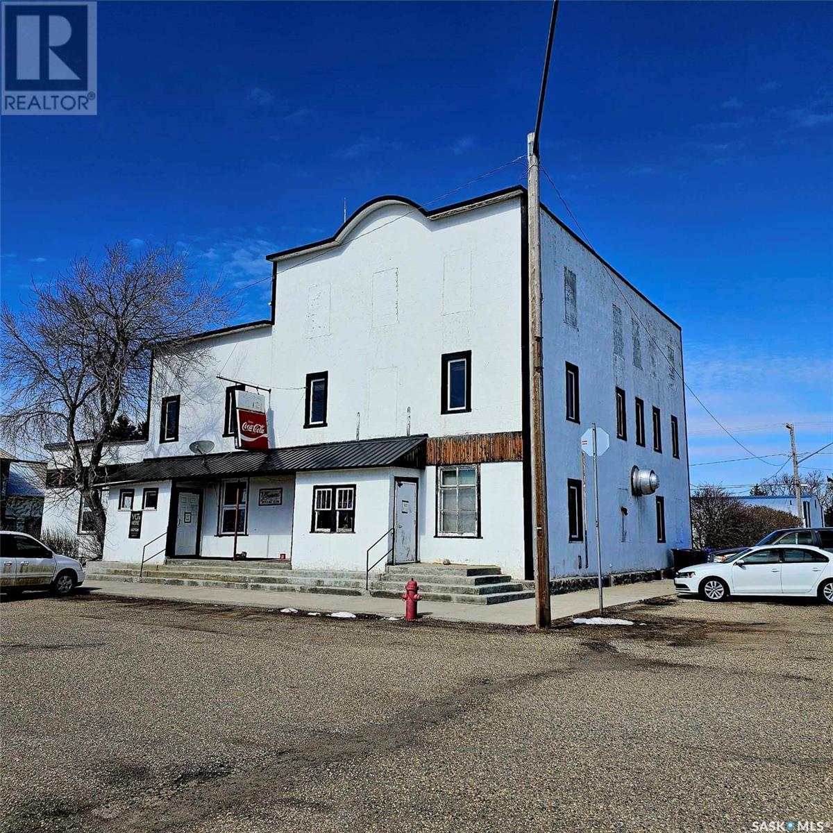 508 Railway Avenue Property Photo 1