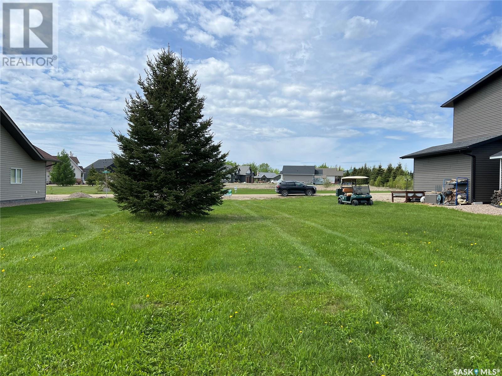 405 Northern Meadows Crescent Property Photo 2