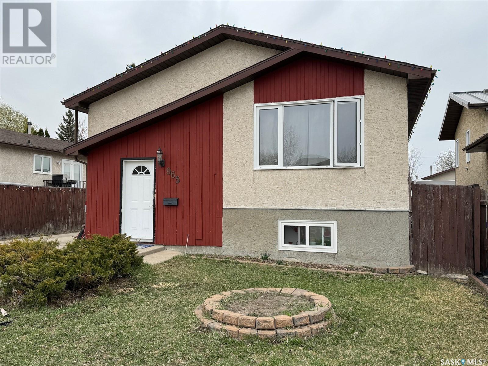 965 Dutkowski Crescent Property Photo 2