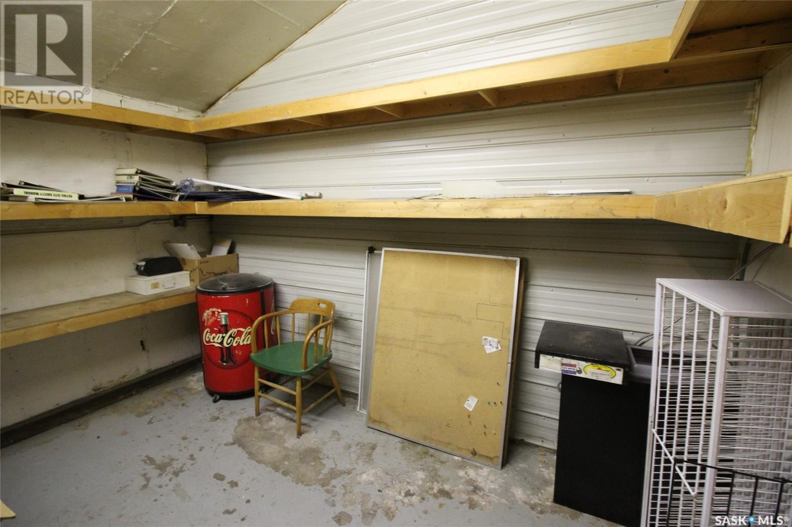 870 3rd Avenue W Property Photo 12