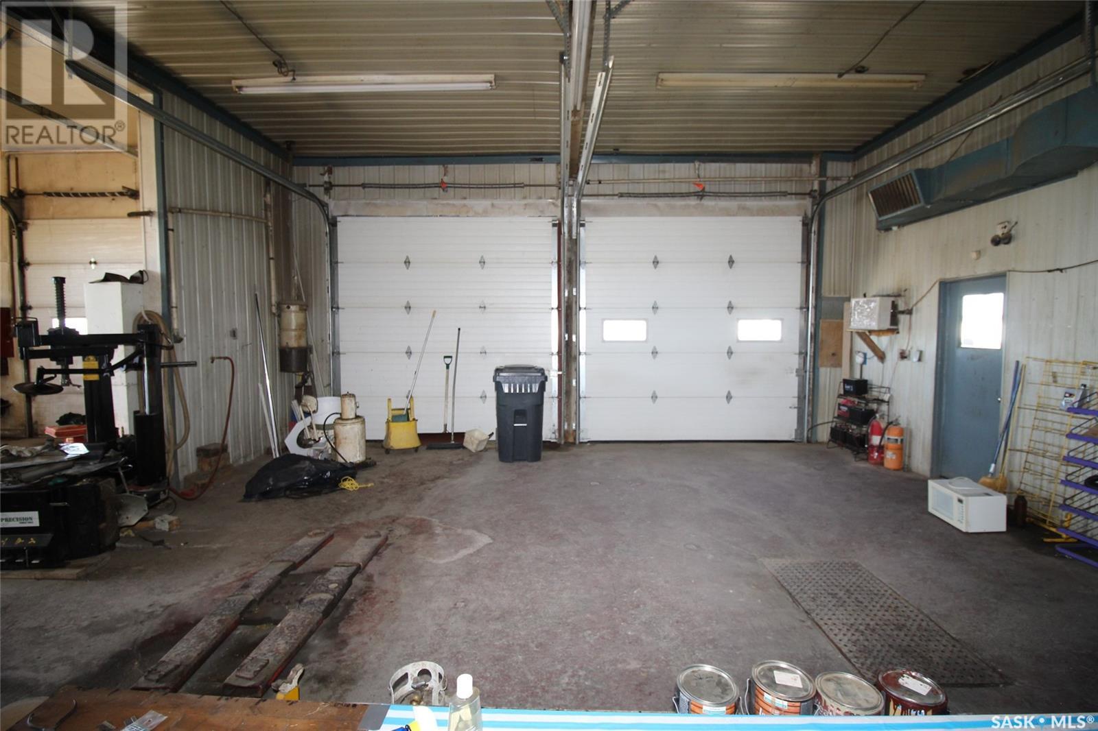 870 3rd Avenue W Property Photo 15
