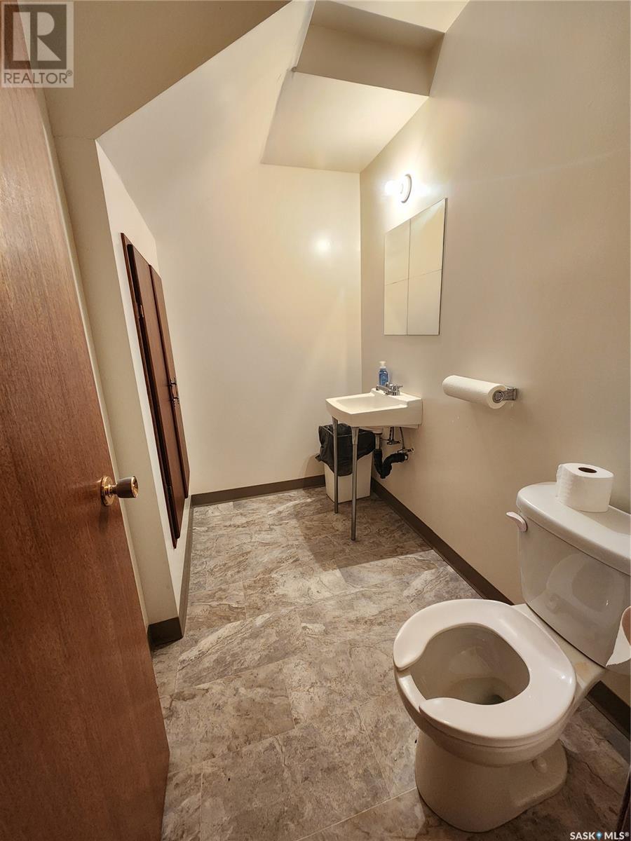 402 Wheaton Avenue Property Photo 17