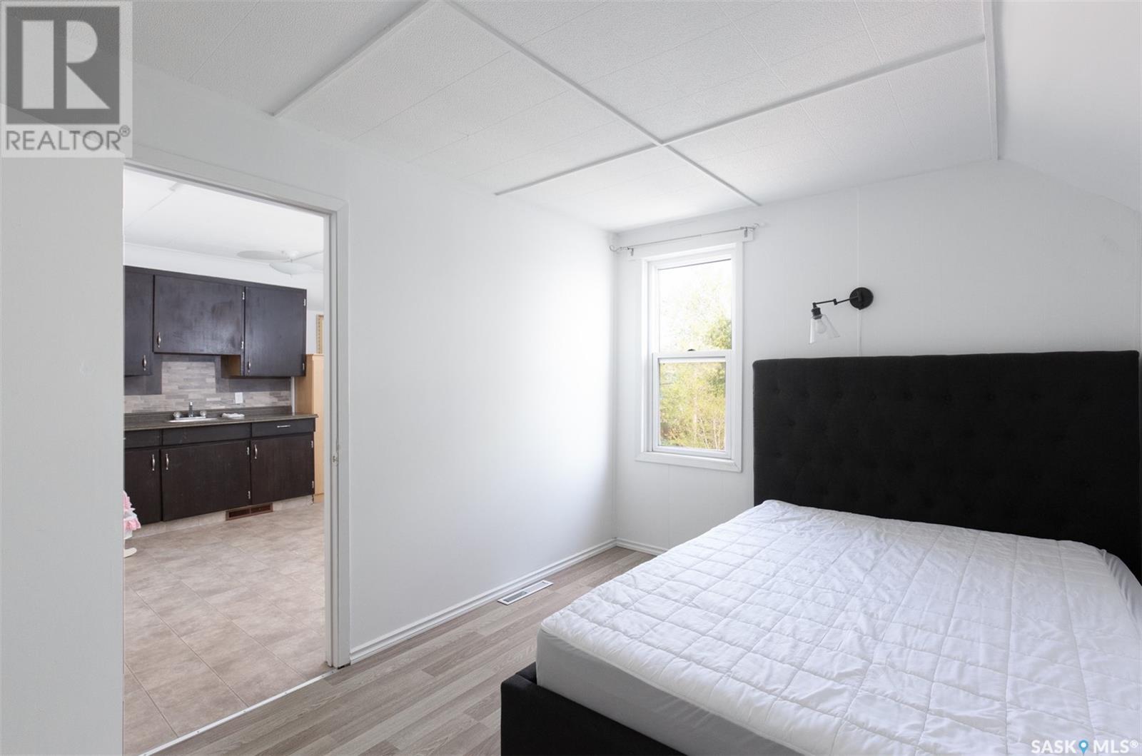 348 High Street W Property Photo 20