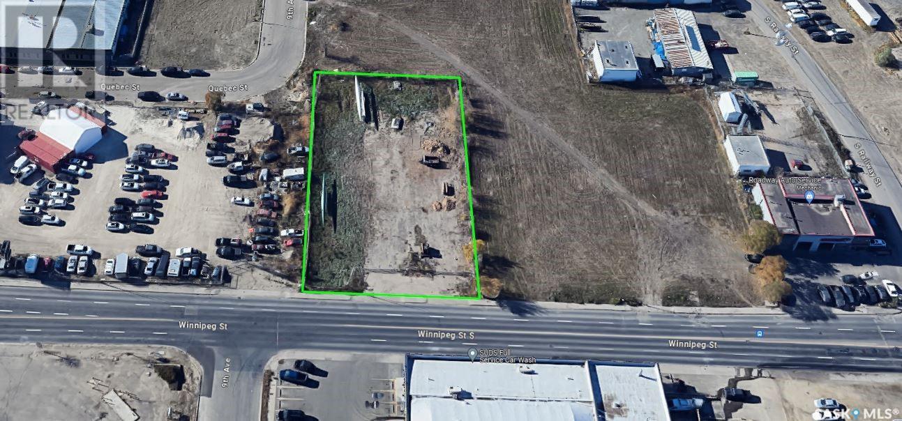1560 Winnipeg Street Property Photo 3