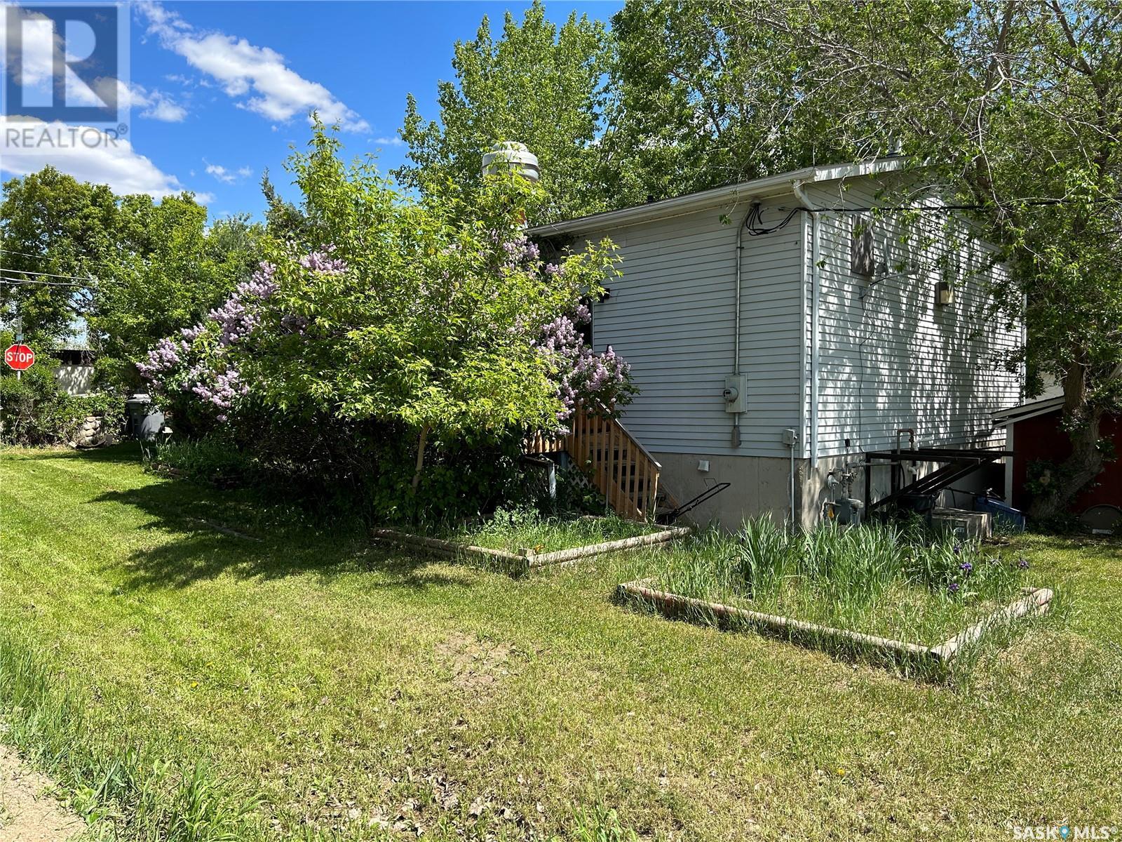 65 2nd Avenue Property Photo 9